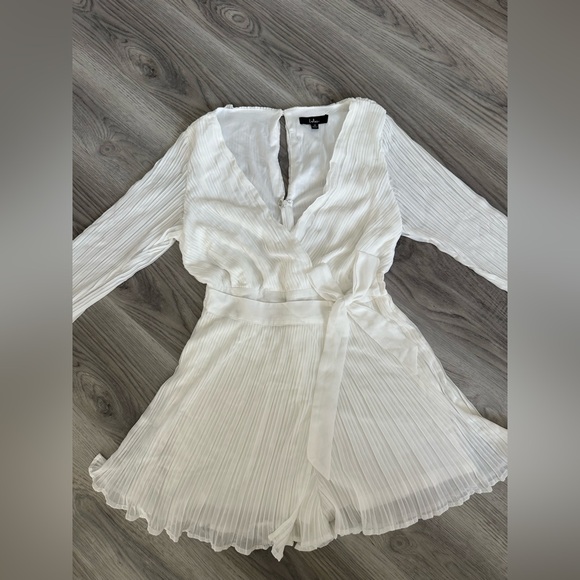 Embrace Your Beauty Ivory Pleated Long Sleeve Skort Romper - Picture 5 of 12